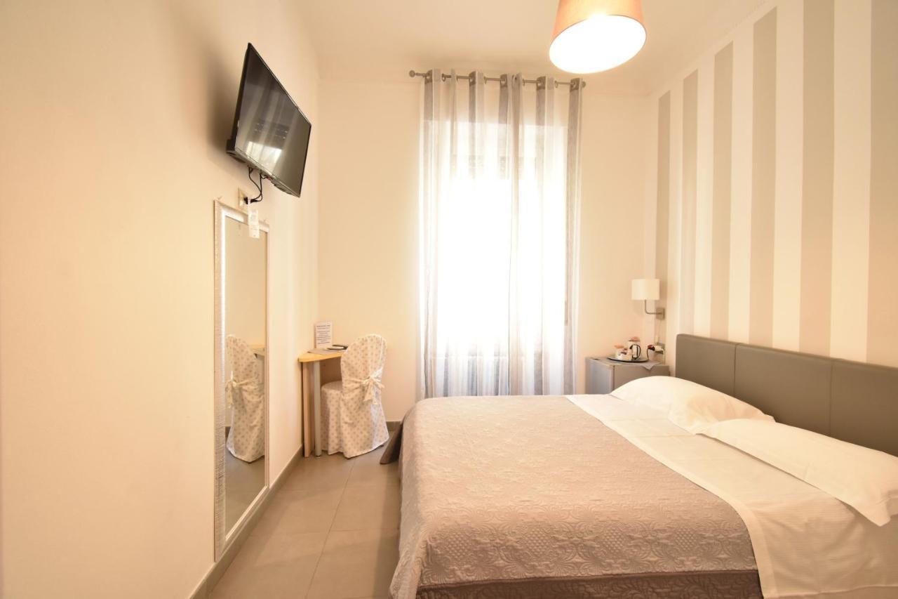 Affittacamere E Appartamenti - Rent Rooms And Apartments Le Camere Nel Corso - Adults Only La Spezia Eksteriør bilde