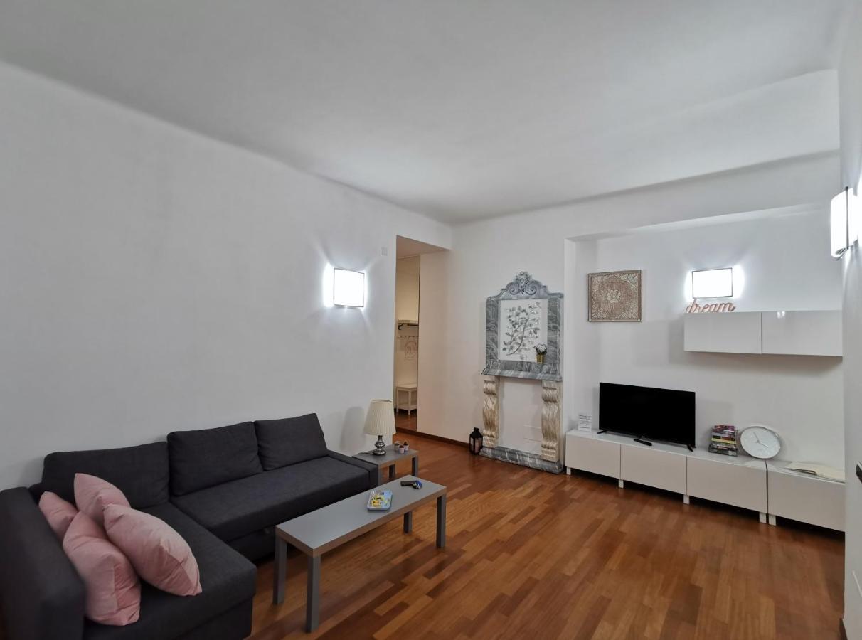 Affittacamere E Appartamenti - Rent Rooms And Apartments Le Camere Nel Corso - Adults Only La Spezia Eksteriør bilde